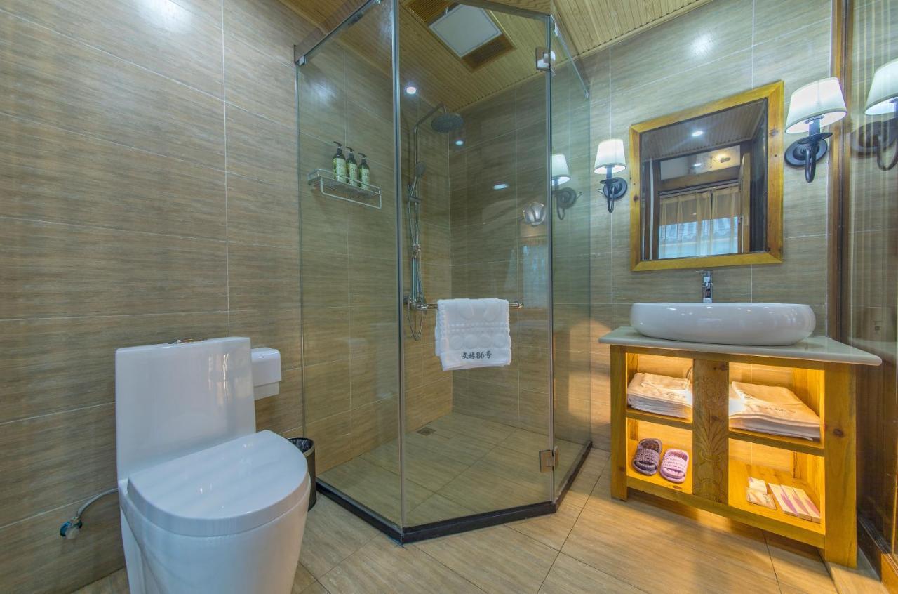 桐墅客栈 Lijiang Village House Exteriör bild
