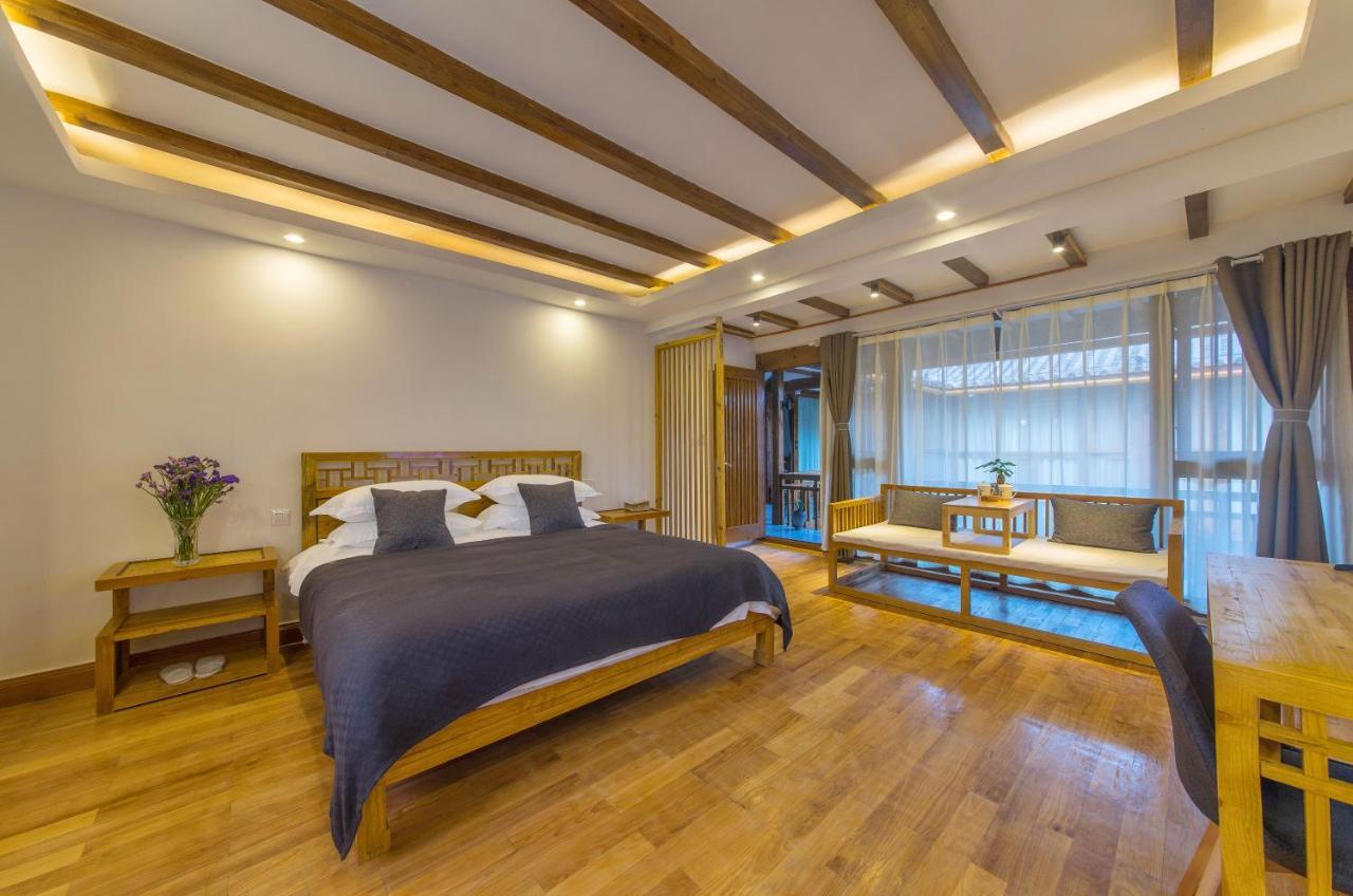 桐墅客栈 Lijiang Village House Exteriör bild