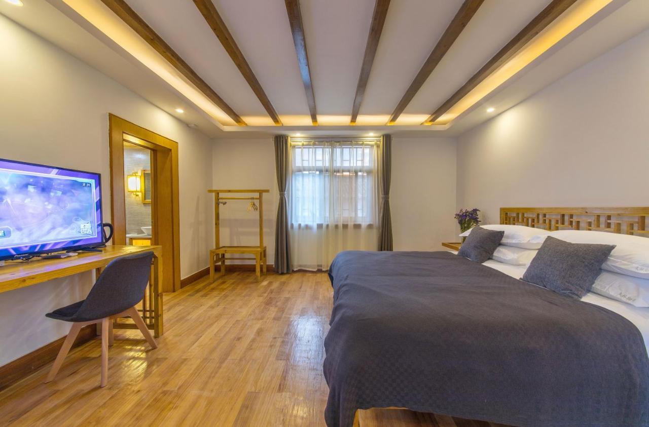 桐墅客栈 Lijiang Village House Exteriör bild