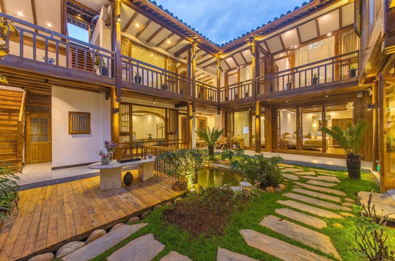 桐墅客栈 Lijiang Village House Exteriör bild